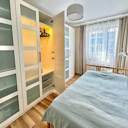 Apartament Różana With Parking Ząbki
