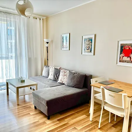 Nowoczesny Apartament: Centralna Warszawa Z Garażem I Wi-fi Apartment Zabki